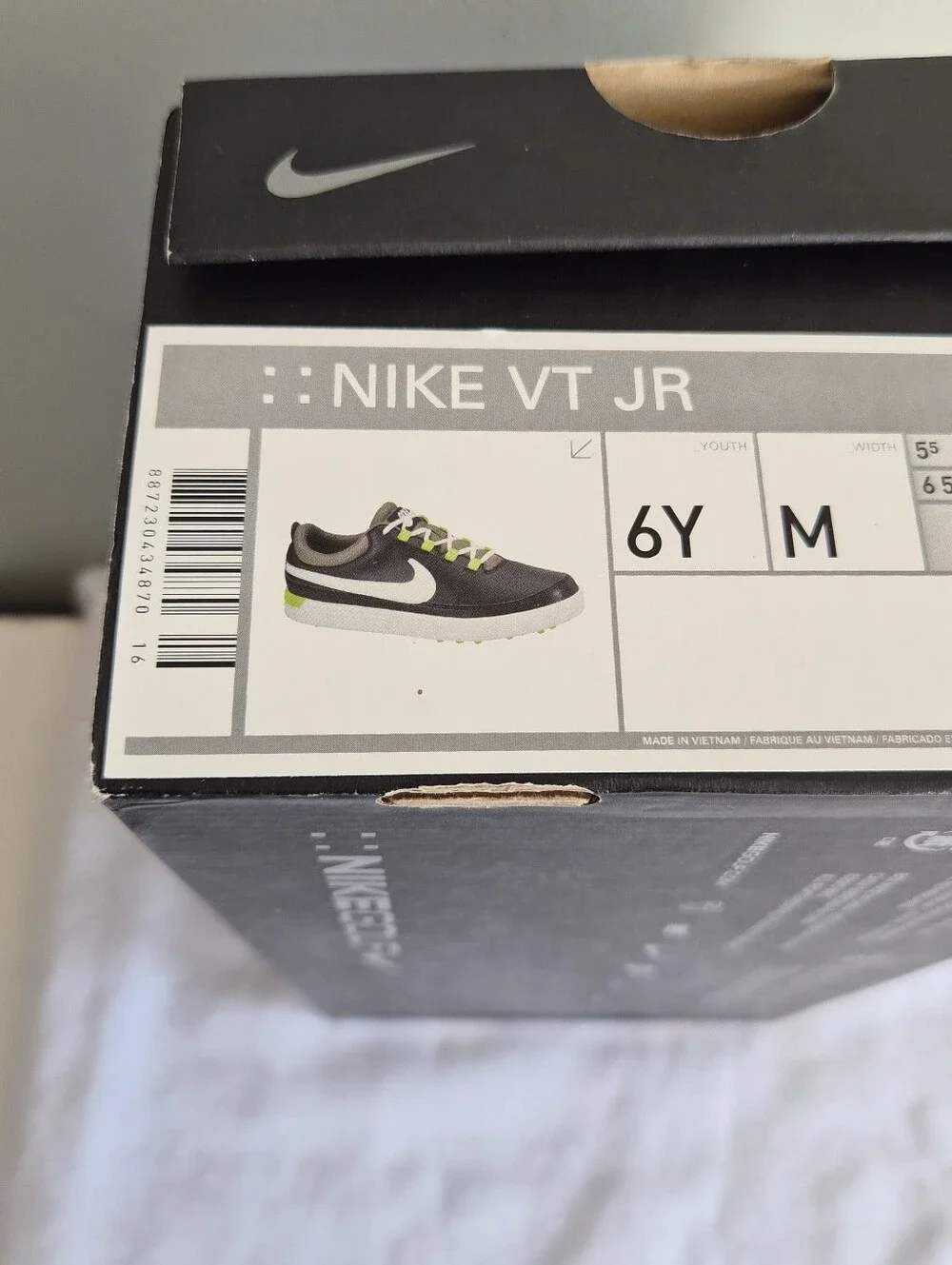 The VT Nike Junior Spikeless Golf Shoes Size 6Y